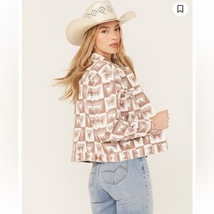 NWT Wrangler Heritage Signature Print Cut Off Jacket